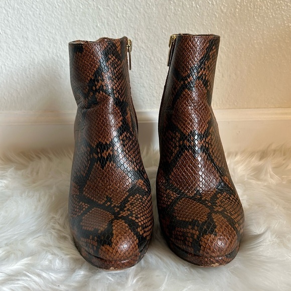 Vince Camuto Isanna Brown Black Snake Print Leather Boots Size 7.5 - Picture 2 of 9